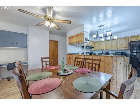 48340 Hills Street Oakridge OR 97463