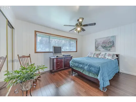 48340 Hills Street Oakridge OR 97463
