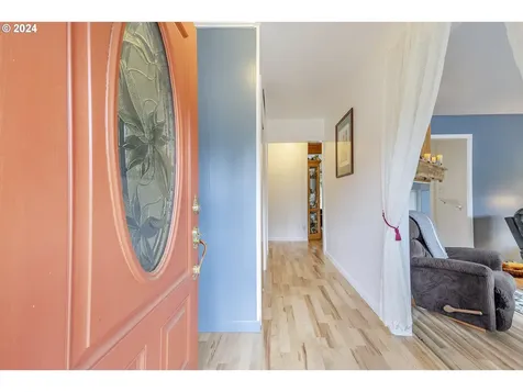 48340 Hills Street Oakridge OR 97463