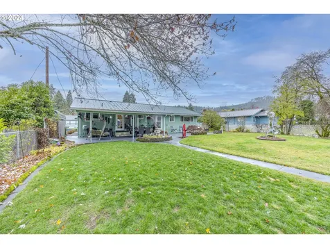 48340 Hills Street Oakridge OR 97463