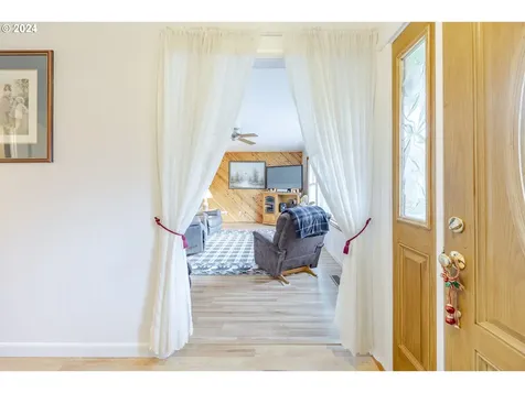 48340 Hills Street Oakridge OR 97463