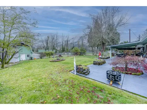 48340 Hills Street Oakridge OR 97463