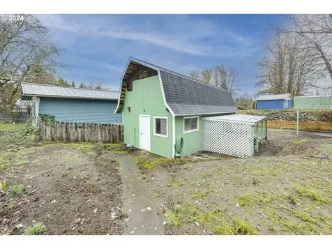 48340 Hills Street Oakridge OR 97463