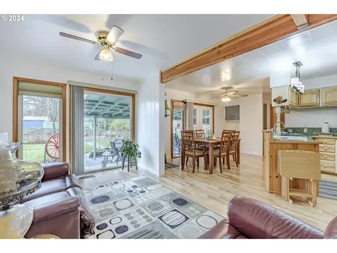 48340 Hills Street Oakridge OR 97463