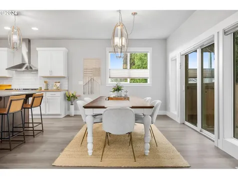 17590 SW Sunview Lane Beaverton OR 97007