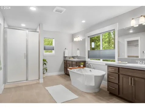 17590 SW Sunview Lane Beaverton OR 97007