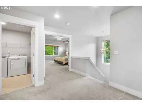 17590 SW Sunview Lane Beaverton OR 97007