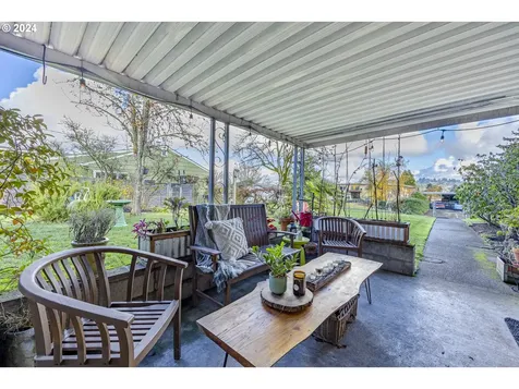 2696 Portland Street Eugene OR 97405