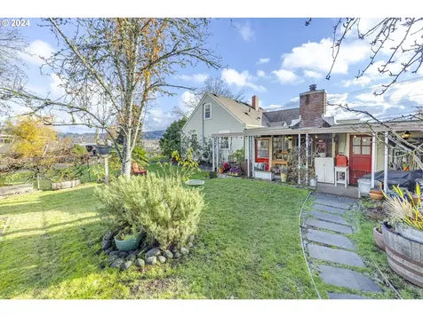 2696 Portland Street Eugene OR 97405