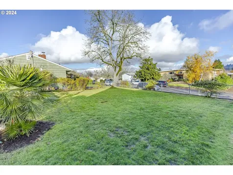 2696 Portland Street Eugene OR 97405