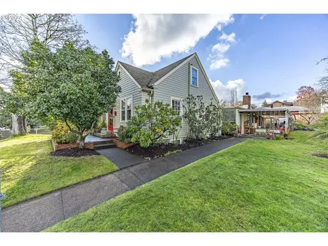 2696 Portland Street Eugene OR 97405