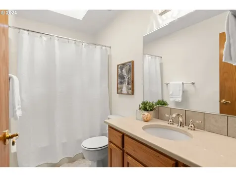 16748 Ne San Rafael Drive Portland OR 97230