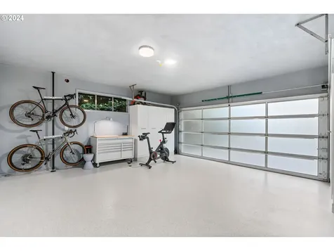 611 SE Saint Andrews Drive Portland OR 97202