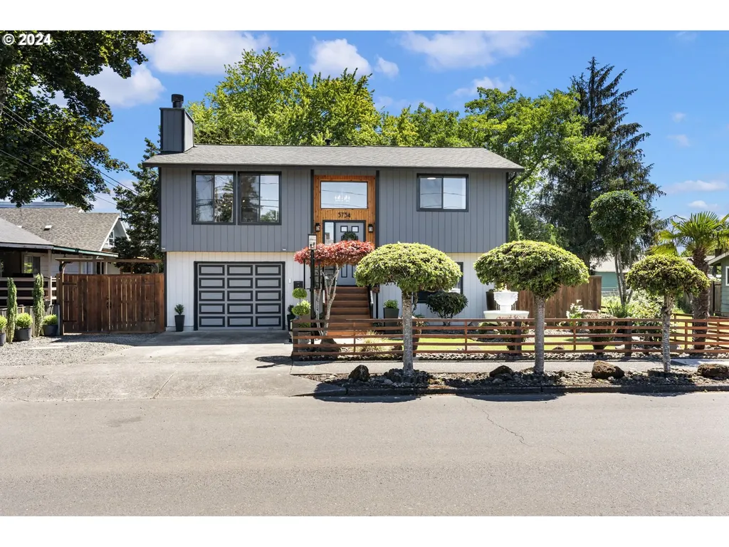 5734 Se Harold Street Portland OR 97206