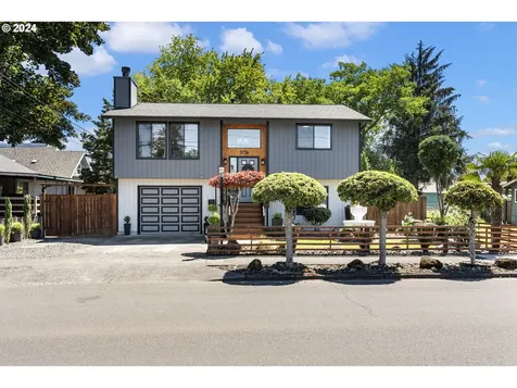 5734 Se Harold Street Portland OR 97206