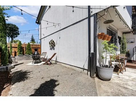 5734 Se Harold Street Portland OR 97206