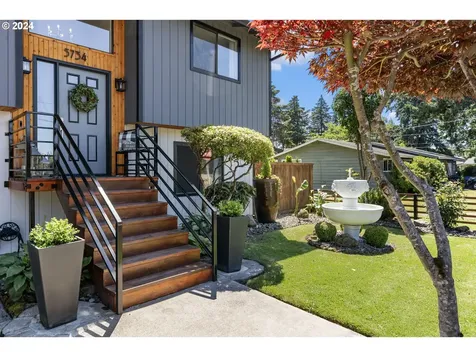 5734 Se Harold Street Portland OR 97206
