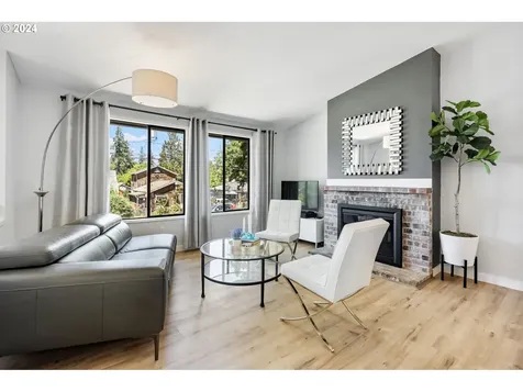 5734 Se Harold Street Portland OR 97206