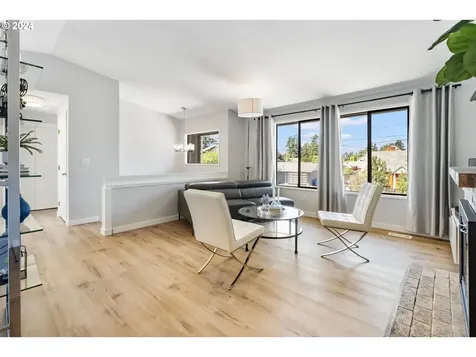 5734 Se Harold Street Portland OR 97206