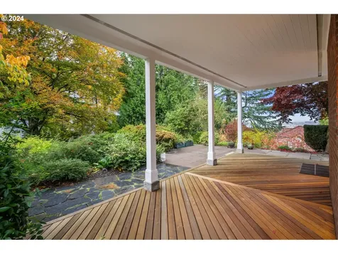 2885 NW Shenandoah Terrace Portland OR 97210