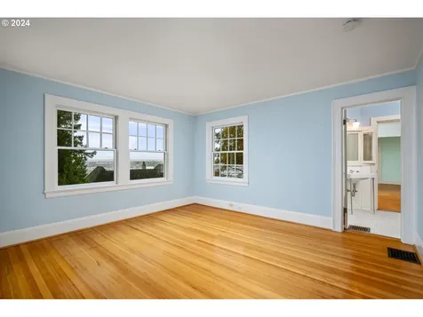 2885 NW Shenandoah Terrace Portland OR 97210