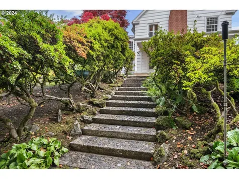 2885 NW Shenandoah Terrace Portland OR 97210