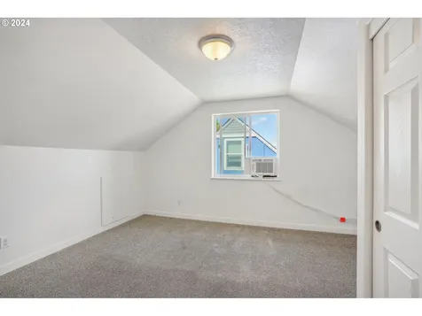 341 Sw Jefferson Street Sheridan OR 97378