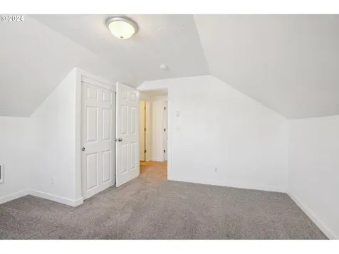 341 Sw Jefferson Street Sheridan OR 97378