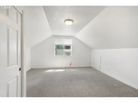 341 Sw Jefferson Street Sheridan OR 97378