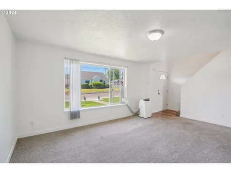 341 Sw Jefferson Street Sheridan OR 97378