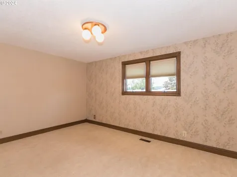 1506 Se Wendy Avenue Gresham OR 97080