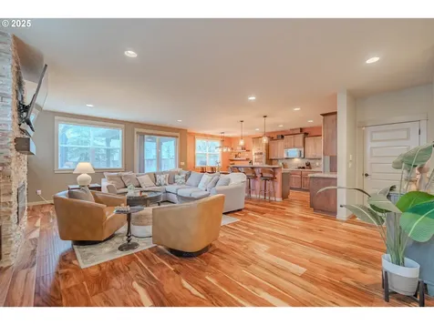 5213 I Street Washougal WA 98671
