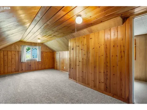 102 Sw 7th Street Troutdale OR 97060