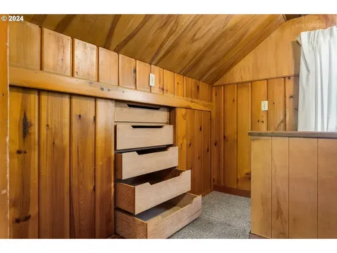 102 Sw 7th Street Troutdale OR 97060