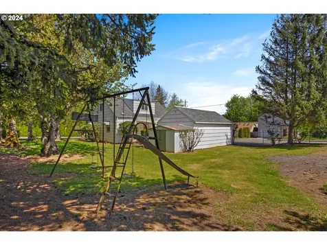 102 Sw 7th Street Troutdale OR 97060