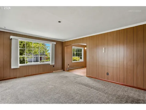 102 Sw 7th Street Troutdale OR 97060
