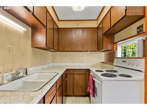 102 Sw 7th Street Troutdale OR 97060