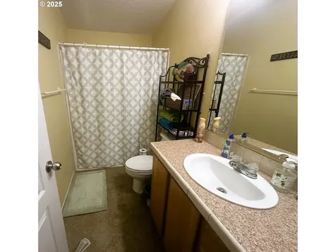 116 Silver Maple Street Roseburg OR 97471