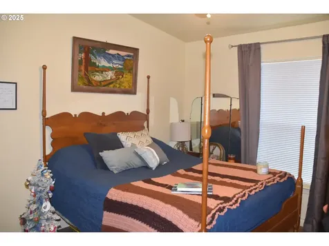 116 Silver Maple Street Roseburg OR 97471