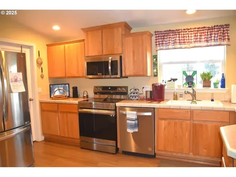 116 Silver Maple Street Roseburg OR 97471