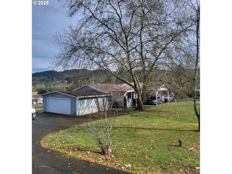 116 Silver Maple Street Roseburg OR 97471