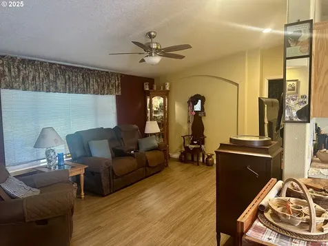 116 Silver Maple Street Roseburg OR 97471
