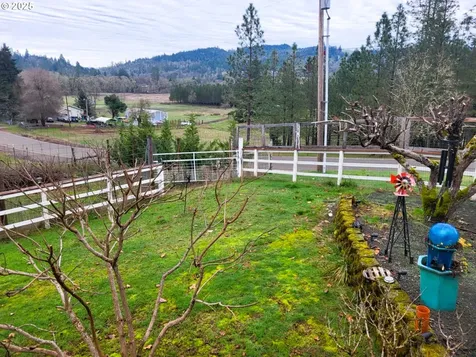 116 Silver Maple Street Roseburg OR 97471