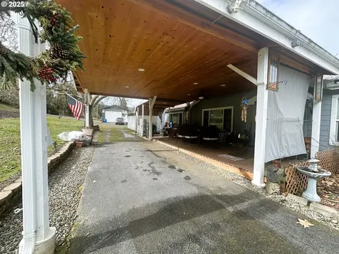 116 Silver Maple Street Roseburg OR 97471