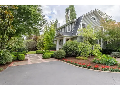 6865 SW Canyon Drive Portland OR 97225