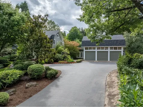 6865 SW Canyon Drive Portland OR 97225