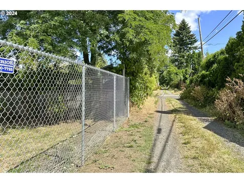 4340 Se Gladstone Street Portland OR 97206