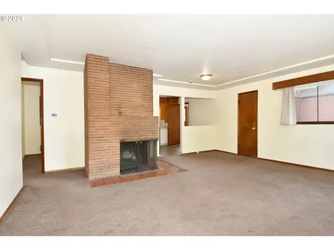 4340 Se Gladstone Street Portland OR 97206