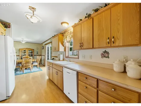 1114 Fir Avenue Tillamook OR 97141