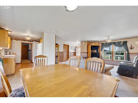 1114 Fir Avenue Tillamook OR 97141